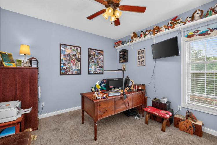 Listing Image 16