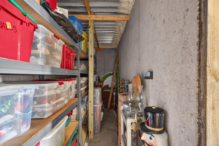 Listing Image 37