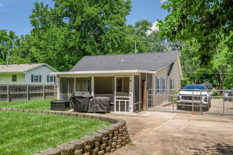 Listing Image 40