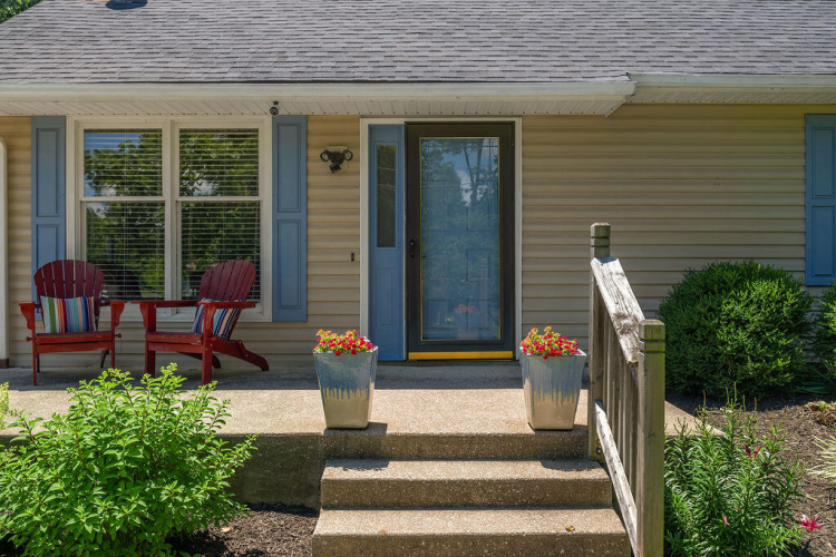 Listing Image 6
