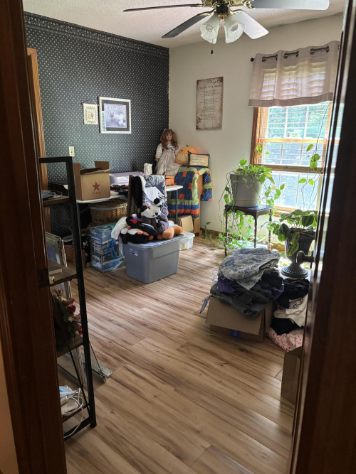 Listing Image 25
