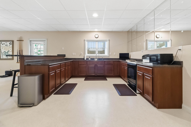 Listing Image 75