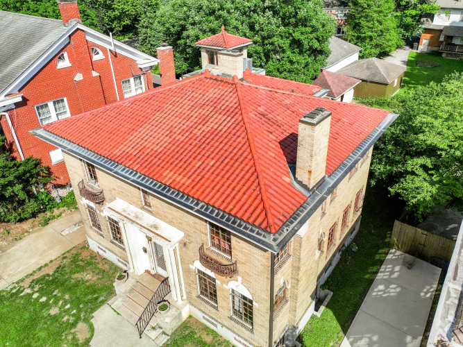 Listing Image 12