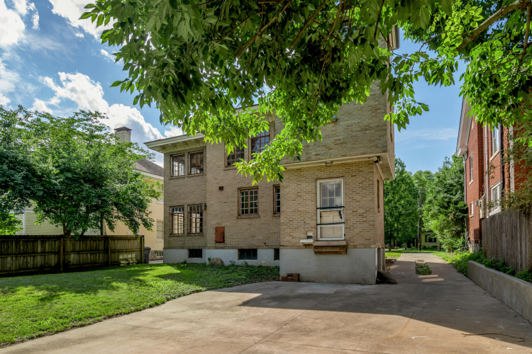 Listing Image 21