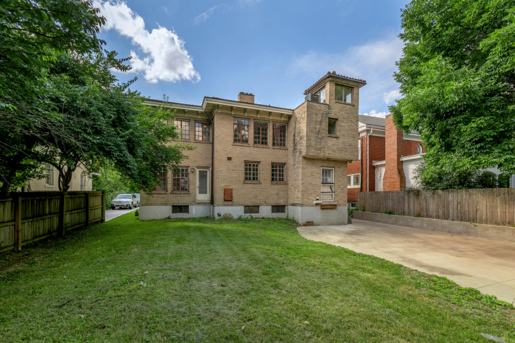 Listing Image 23