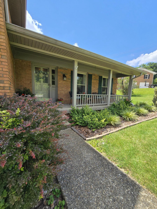 Listing Image 3