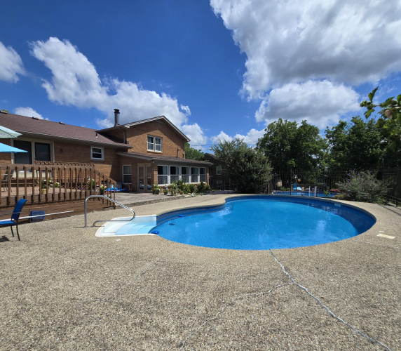 Listing Image 5