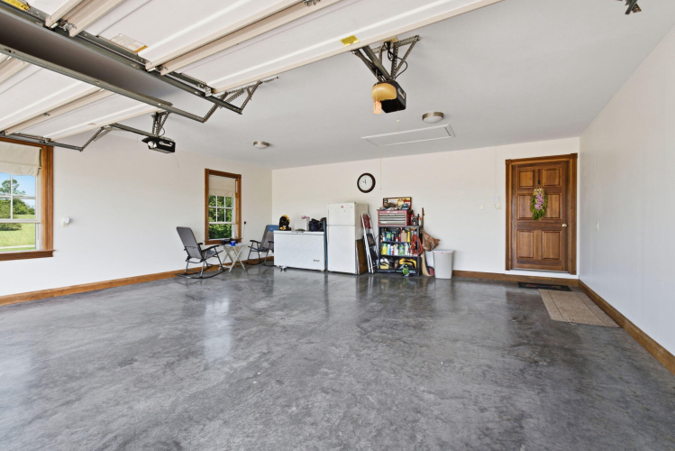Listing Image 27