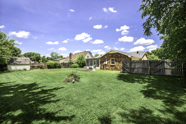Listing Image 5