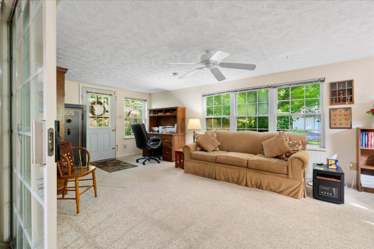 Listing Image 23