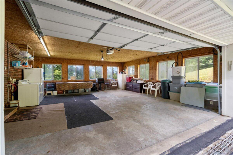 Listing Image 47