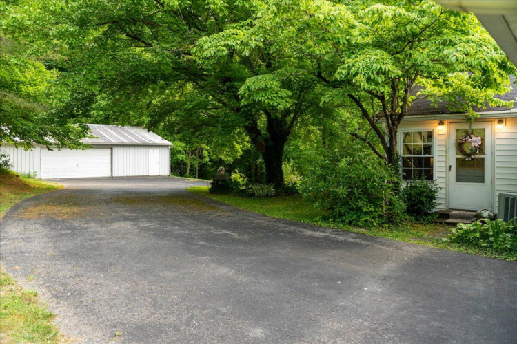 Listing Image 51