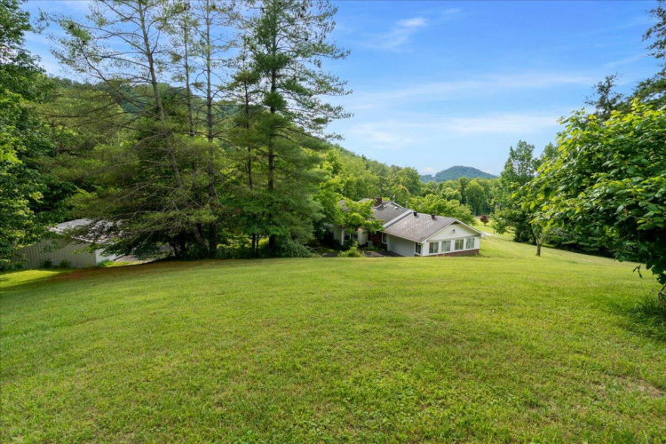 Listing Image 64