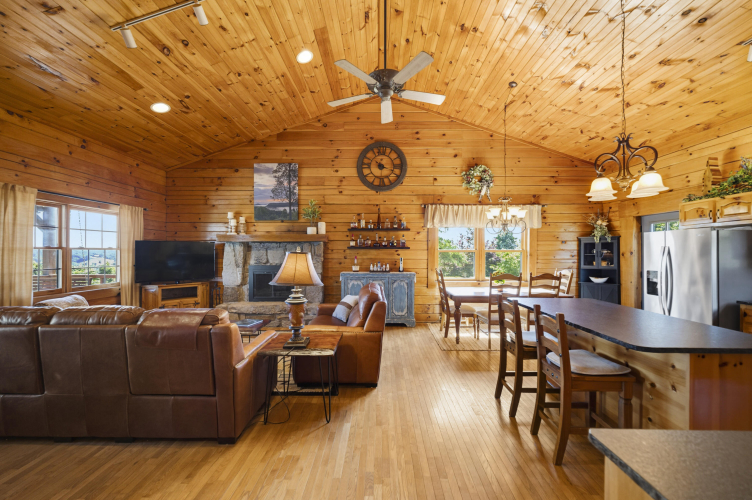 Listing Image 10