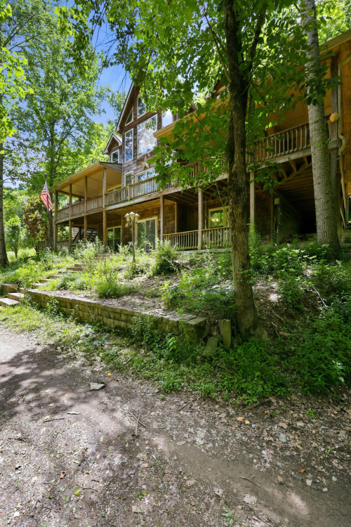 Listing Image 5