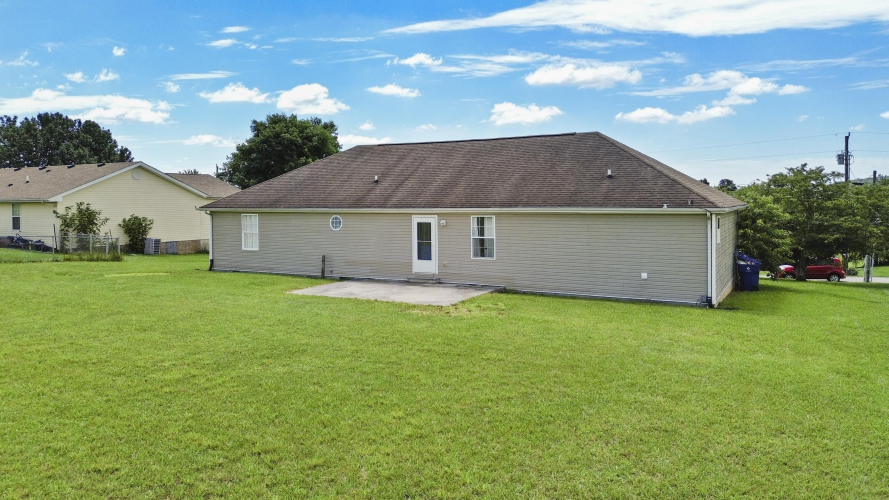 Listing Image 8