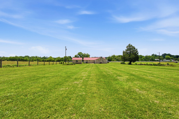 Listing Image 32