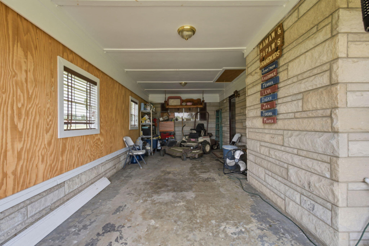Listing Image 38