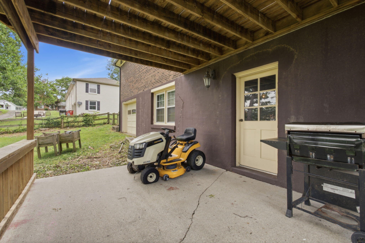 Listing Image 30