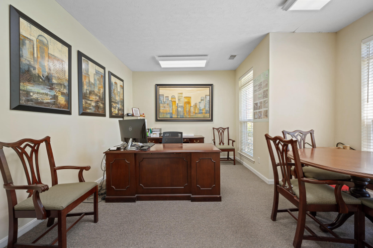 Listing Image 56