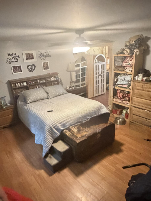 Listing Image 13