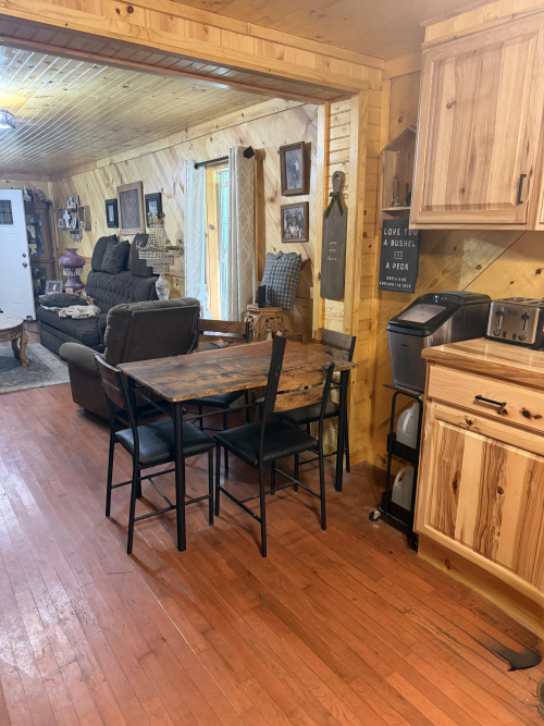 Listing Image 10