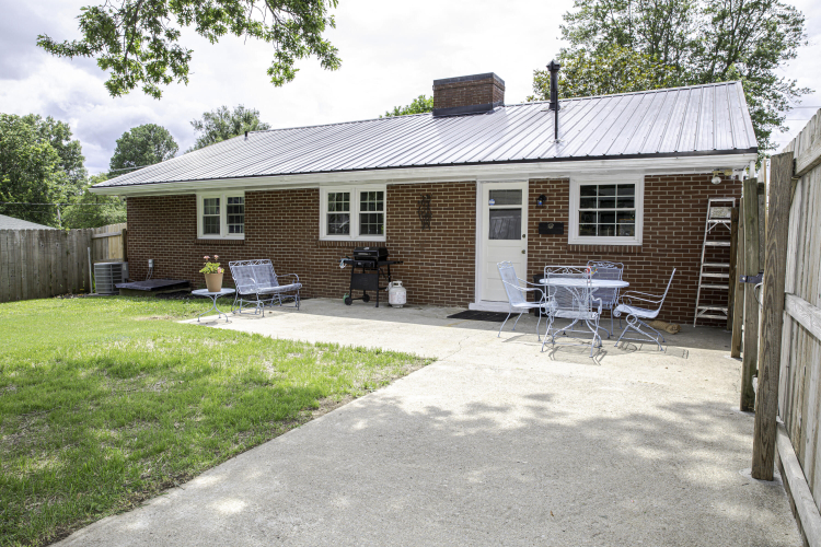 Listing Image 19