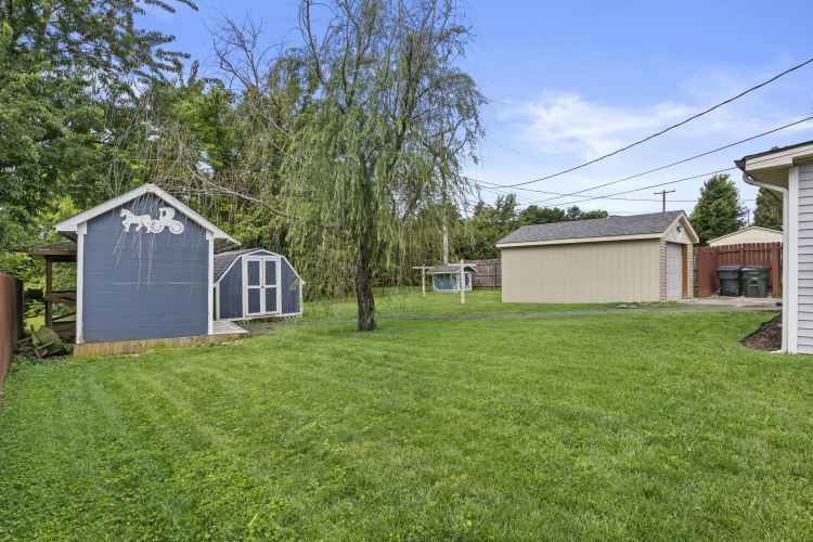 Listing Image 24
