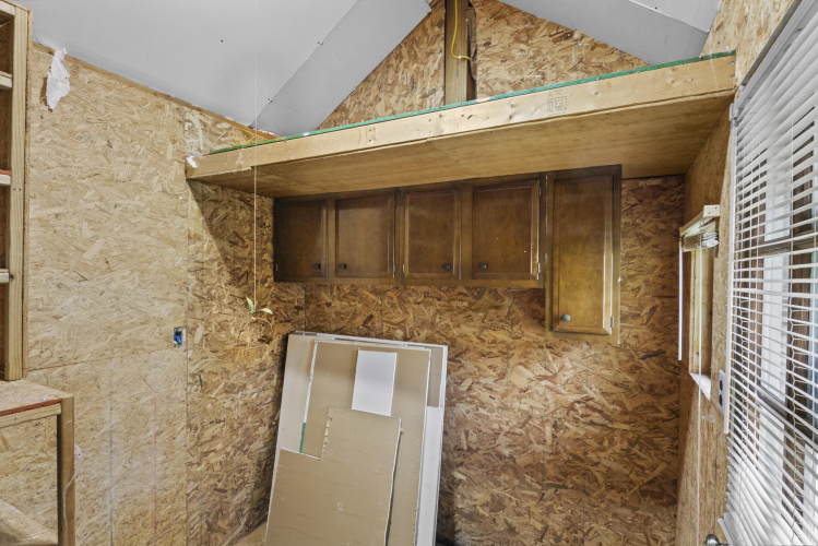 Listing Image 27