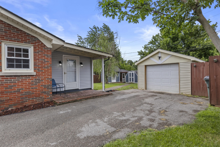 Listing Image 30