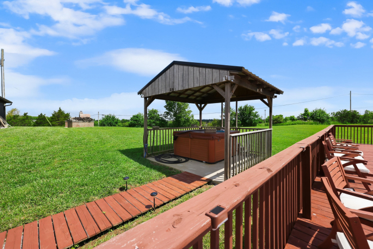 Listing Image 14