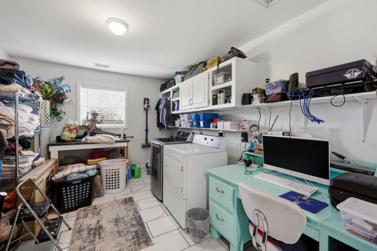 Listing Image 37
