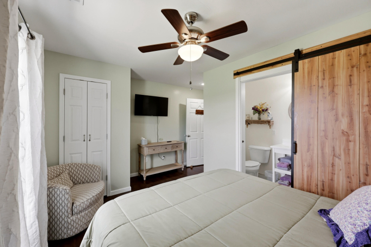 Listing Image 55
