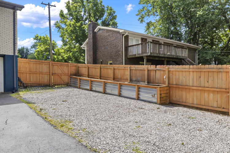 Listing Image 45