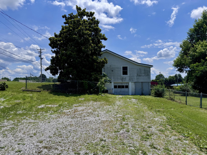 Listing Image 5