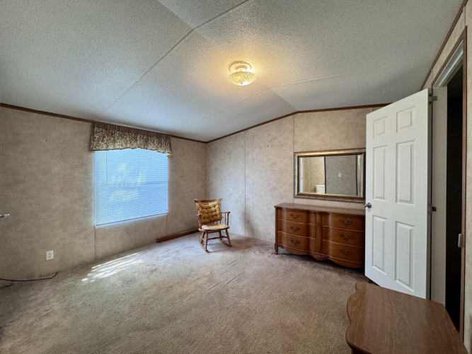 Listing Image 49