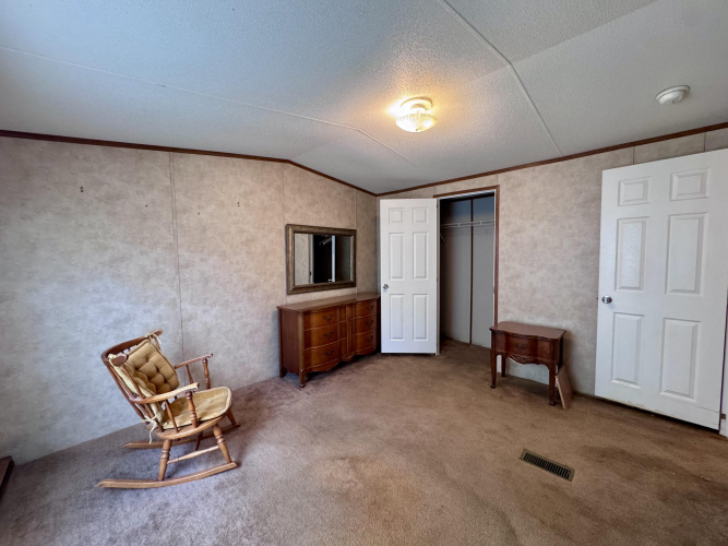 Listing Image 50