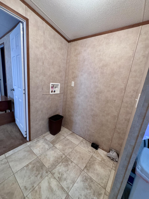 Listing Image 52