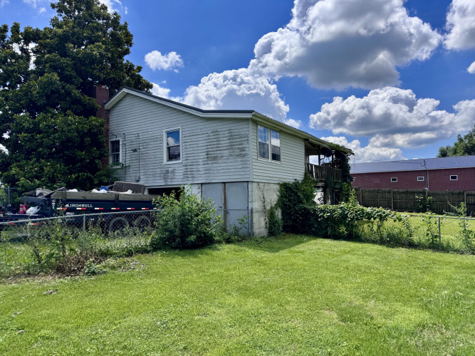 Listing Image 9