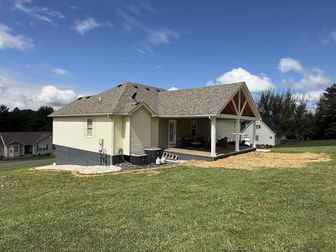 Listing Image 6