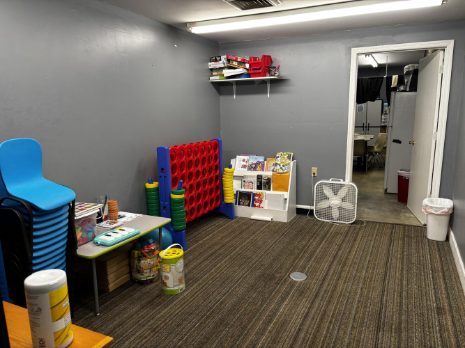 Listing Image 8