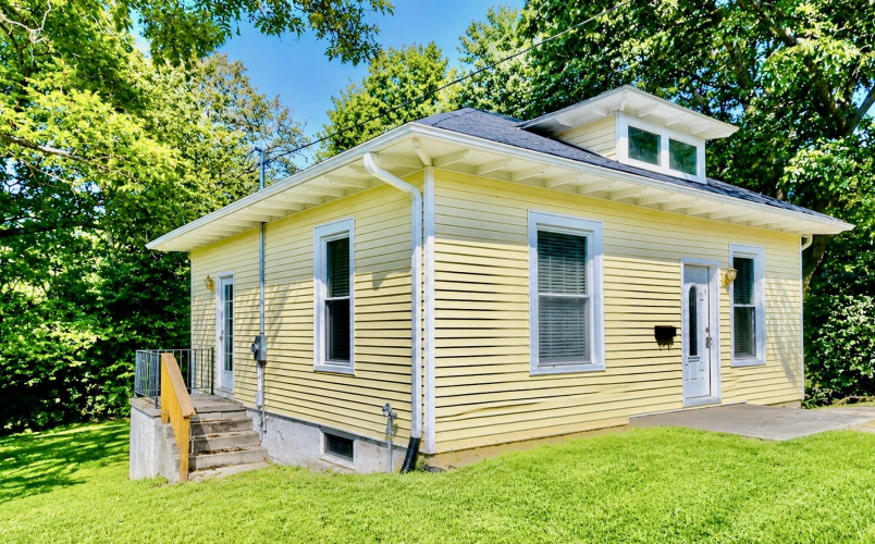Listing Image 3