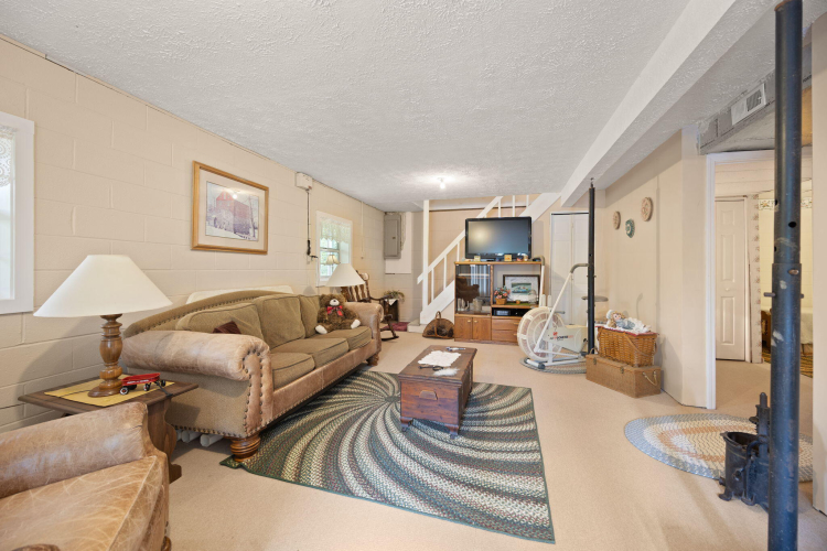 Listing Image 32