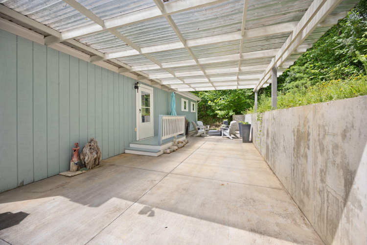 Listing Image 40