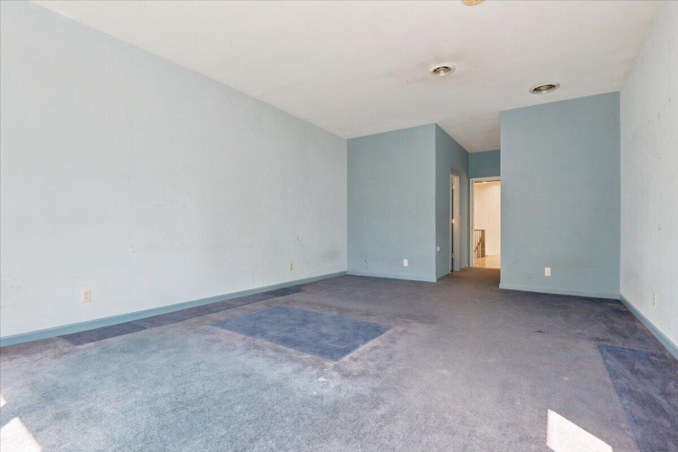 Listing Image 50