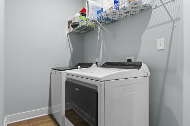 Listing Image 31