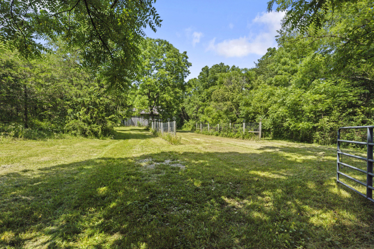 Listing Image 61