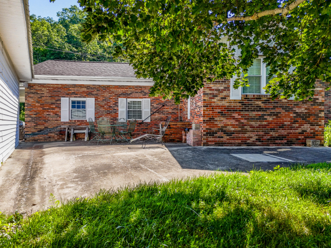 Listing Image 38