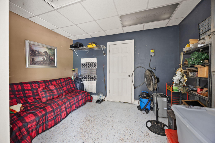 Listing Image 35