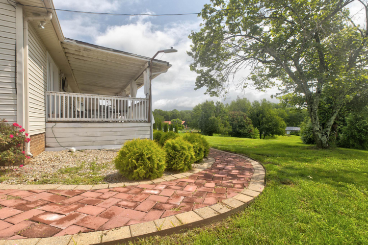 Listing Image 20